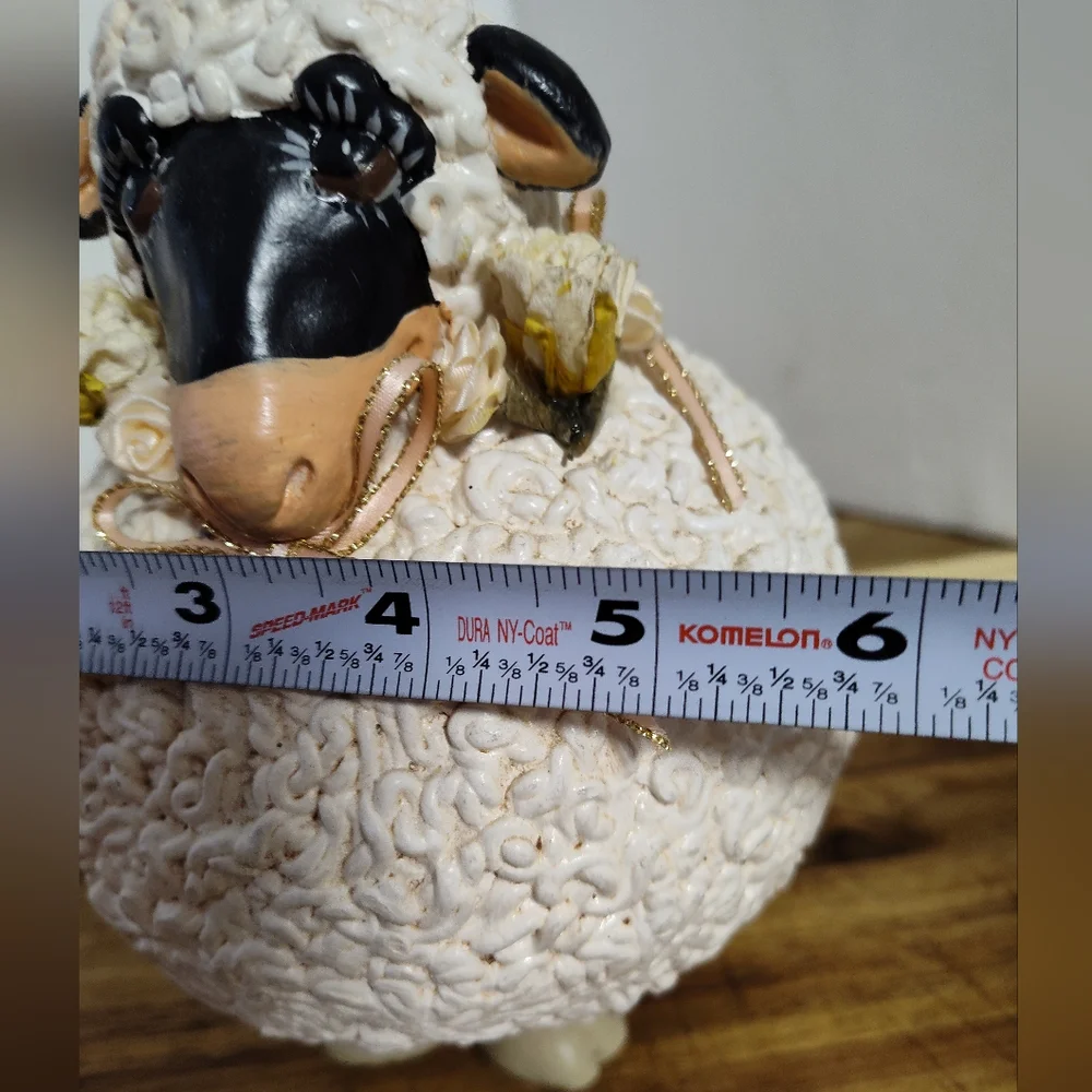 Art Sheep Vickie Thomas *Unsigned Cute Collector Conversation Piece